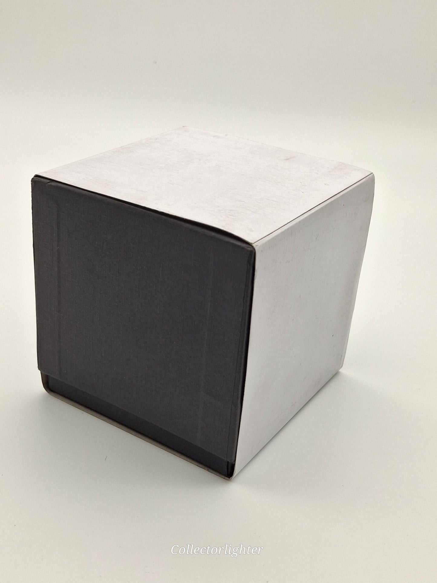 Zippo - Original Zippo Acryl Box Würfel - Limited Edition 2001236