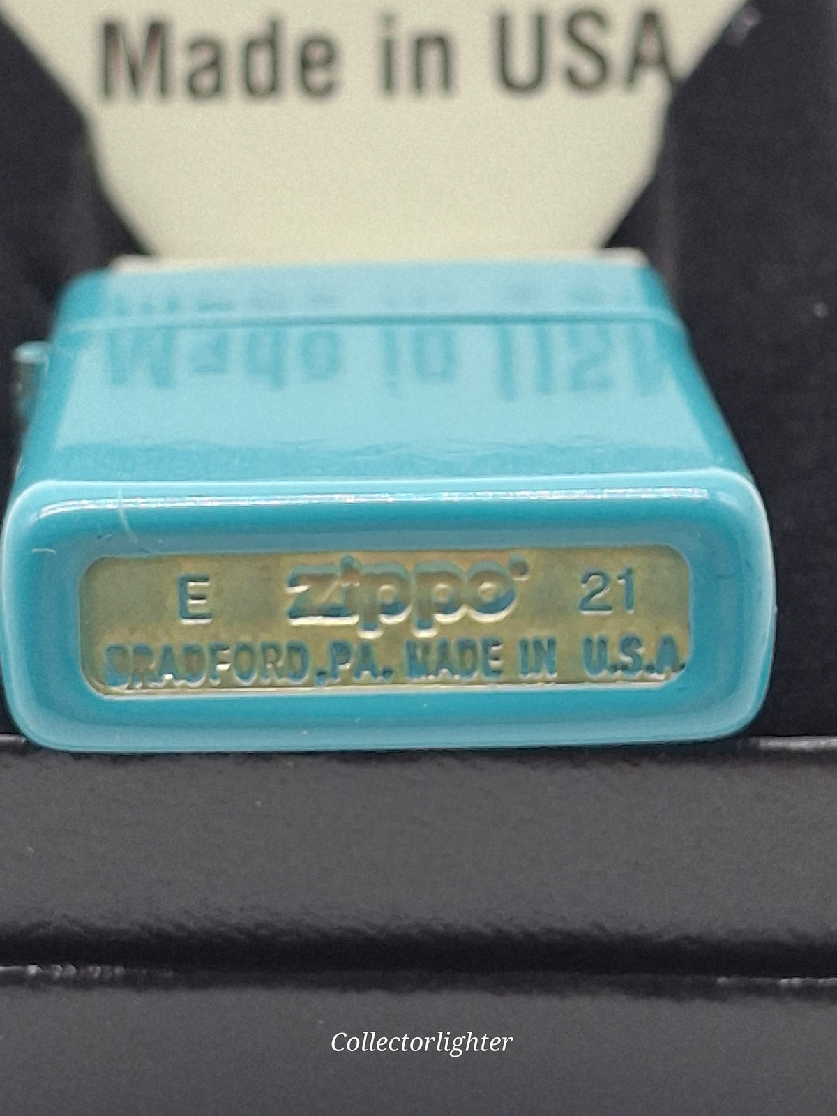 Zippo Flat Turquoise Slim Line 60005900, Bodenstempel E 21 mit Zippo-Logo und Made in USA